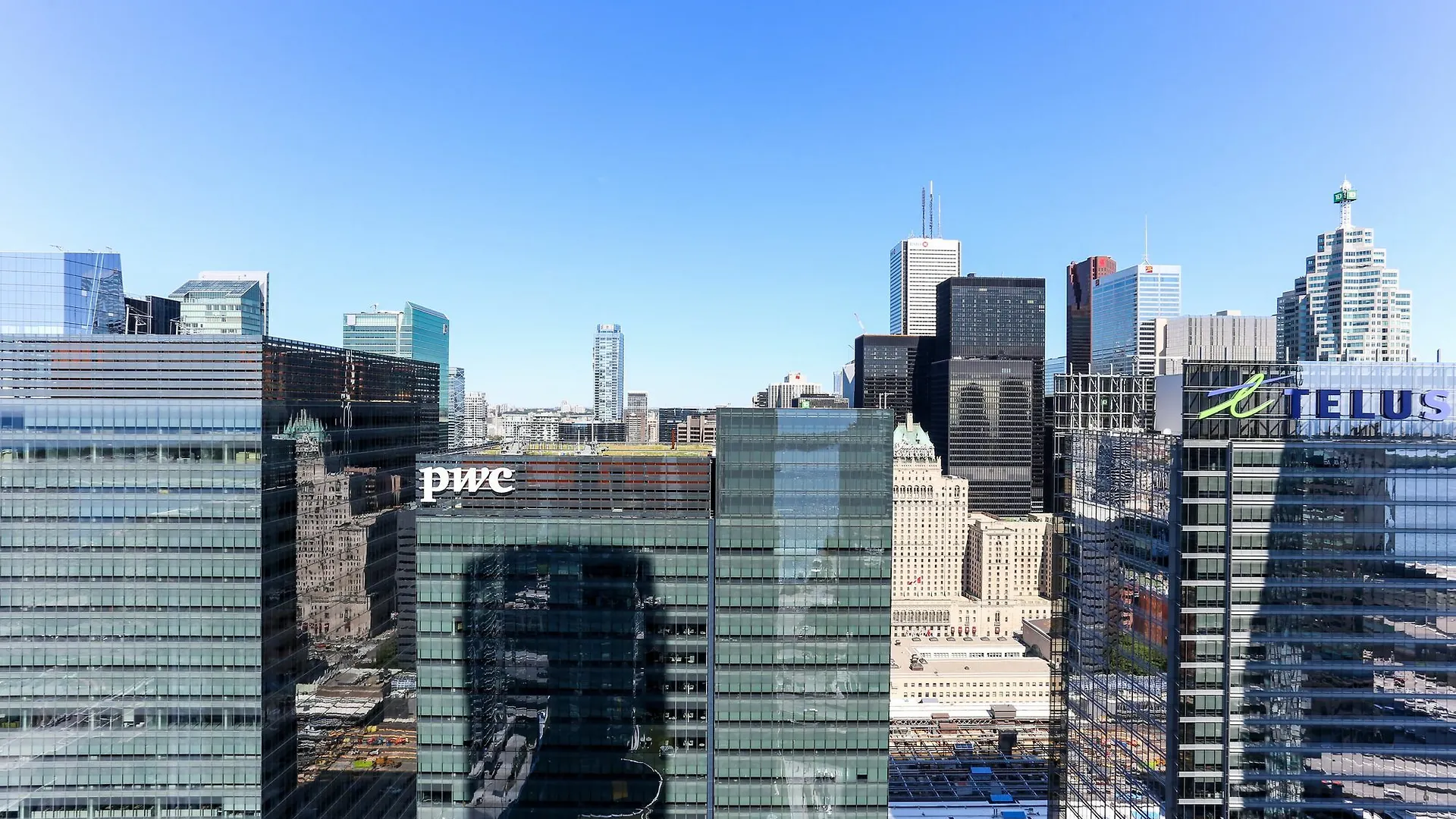 Hotel Mhs Suites - Incredible Cn Tower View Toronto